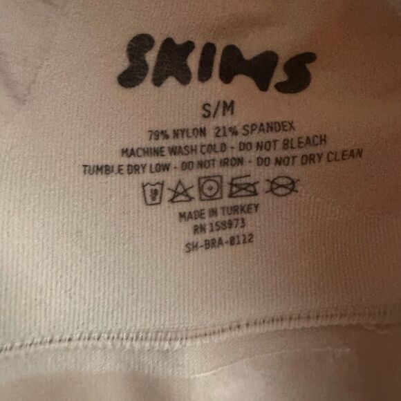 SKIMS Seamless Sculpt Bralette In Onyx Black Bra Sport Athletic Casual Bra - Picture 4 of 7